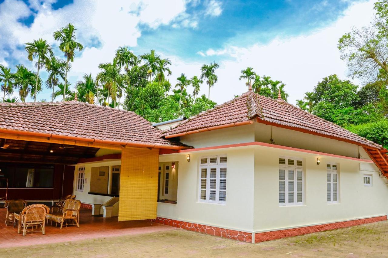 The Shire Hotel Sultan Bathery Exterior foto