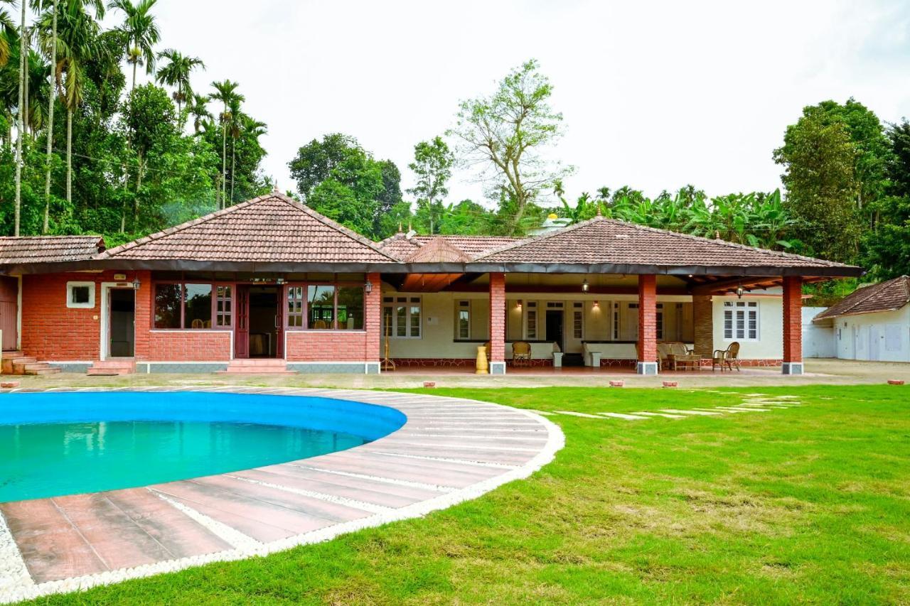 The Shire Hotel Sultan Bathery Exterior foto